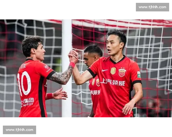 中超争冠大乱斗:三强翻车 1 分领跑,末轮生死局 中超争冠大乱斗:三强翻车 1 分领跑,末轮生死局