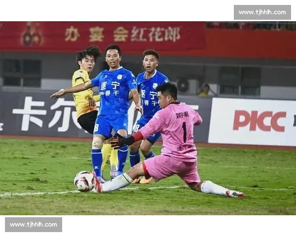 川超最忙门将刘宇航:带伤扑 23 次,直言要更积极守球门 川超最忙门将刘宇航:带伤扑 23 次,直言要更积极守球门