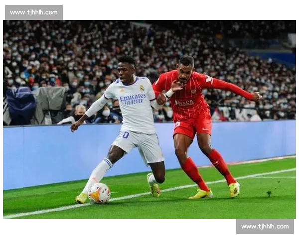 红牌点燃伯纳乌:佩德里导火索与维尼修斯的 40 分钟混战 红牌点燃伯纳乌:佩德里导火索与维尼修斯的 40 分钟混战